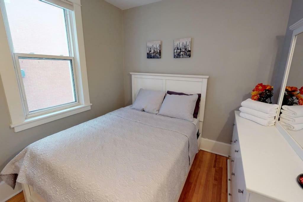 Appartement Bright, Clean, Private. In The Heart Of Downtown! Parking, Wi-Fi And Netflix Included à Ottawa Extérieur photo